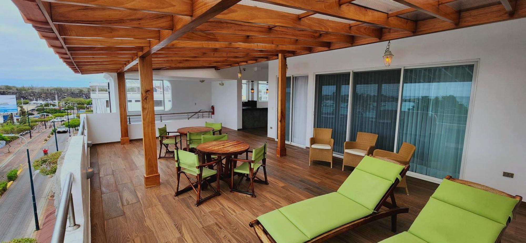 Galapagos Apartments - Bay View House Puerto Ayora  Extérieur photo